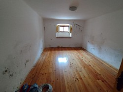 Restoration of stone walls and moisture treatment