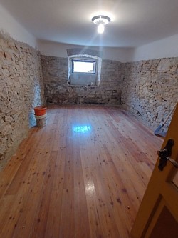 Restoration of stone walls and moisture treatment